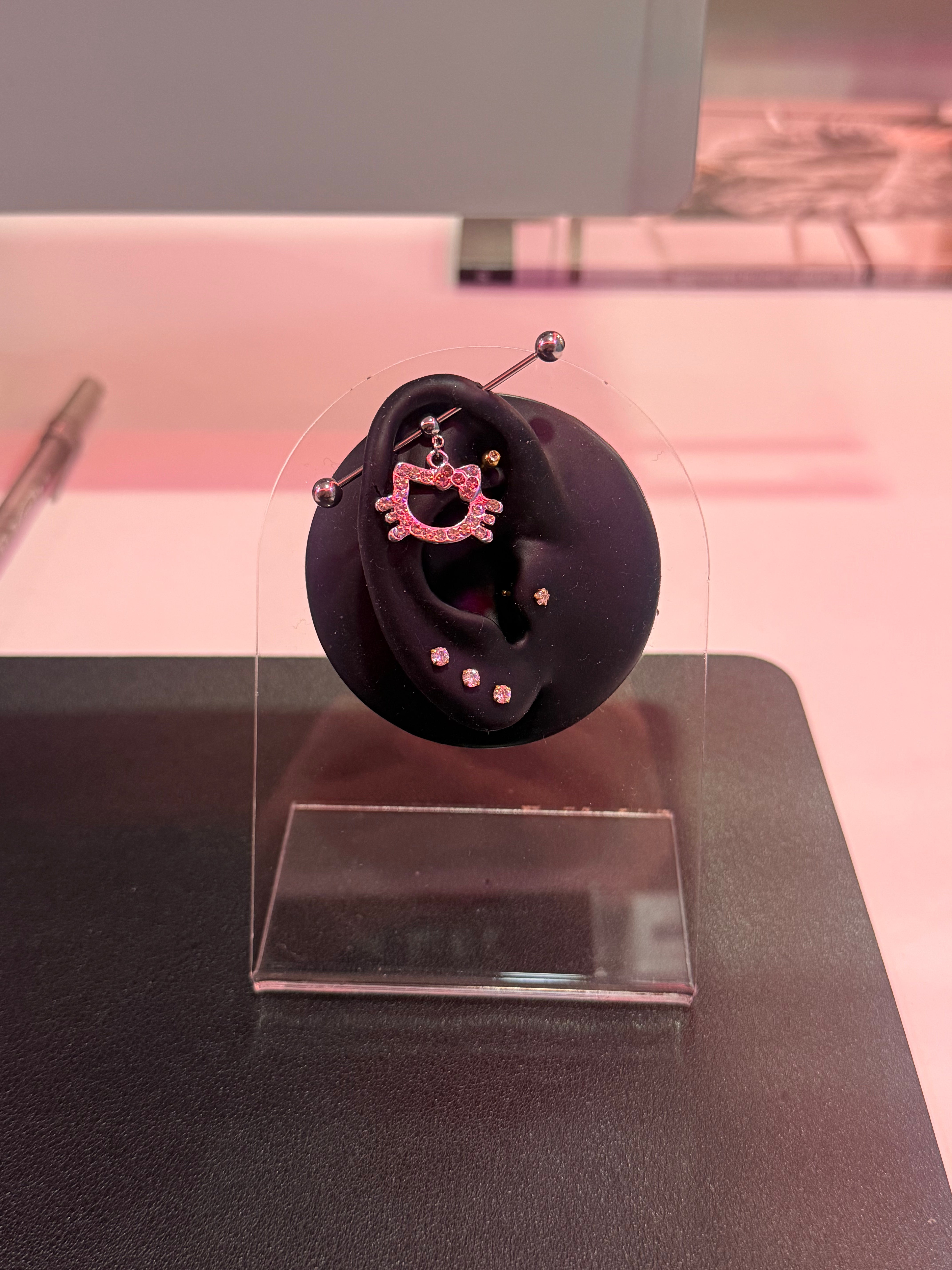 Oversized-Kitty Industrial Bar