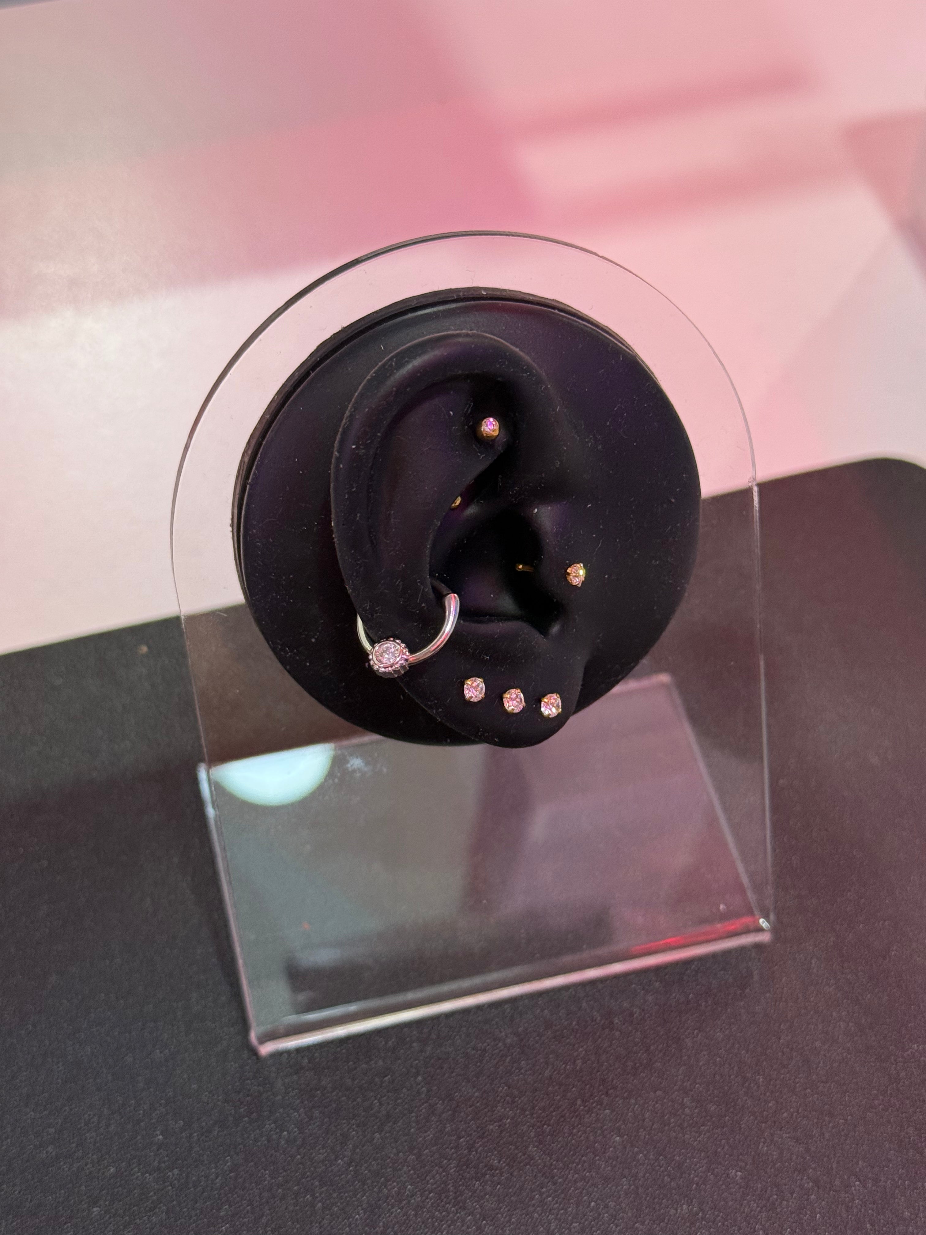 Single Gem Conch Hoop