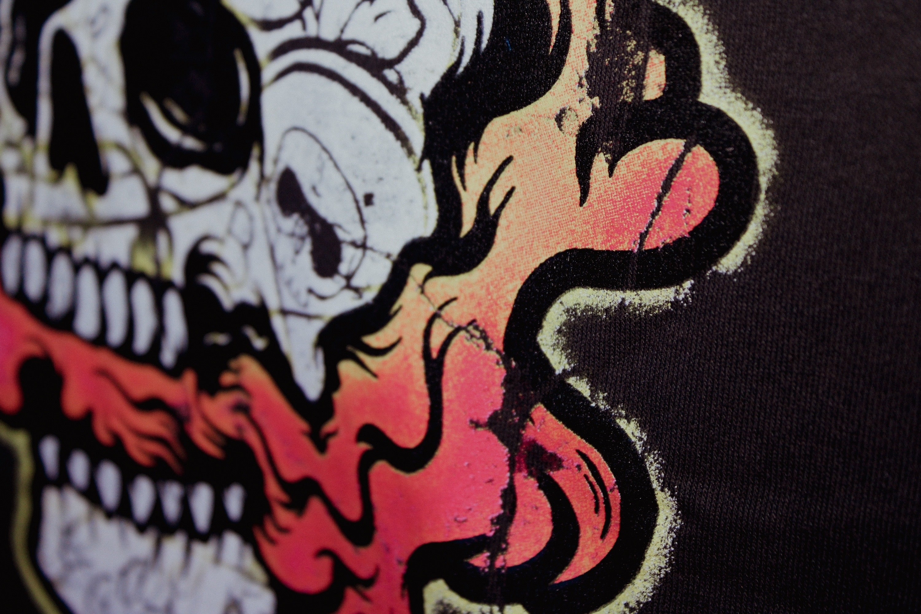 Pink Skull N Flames