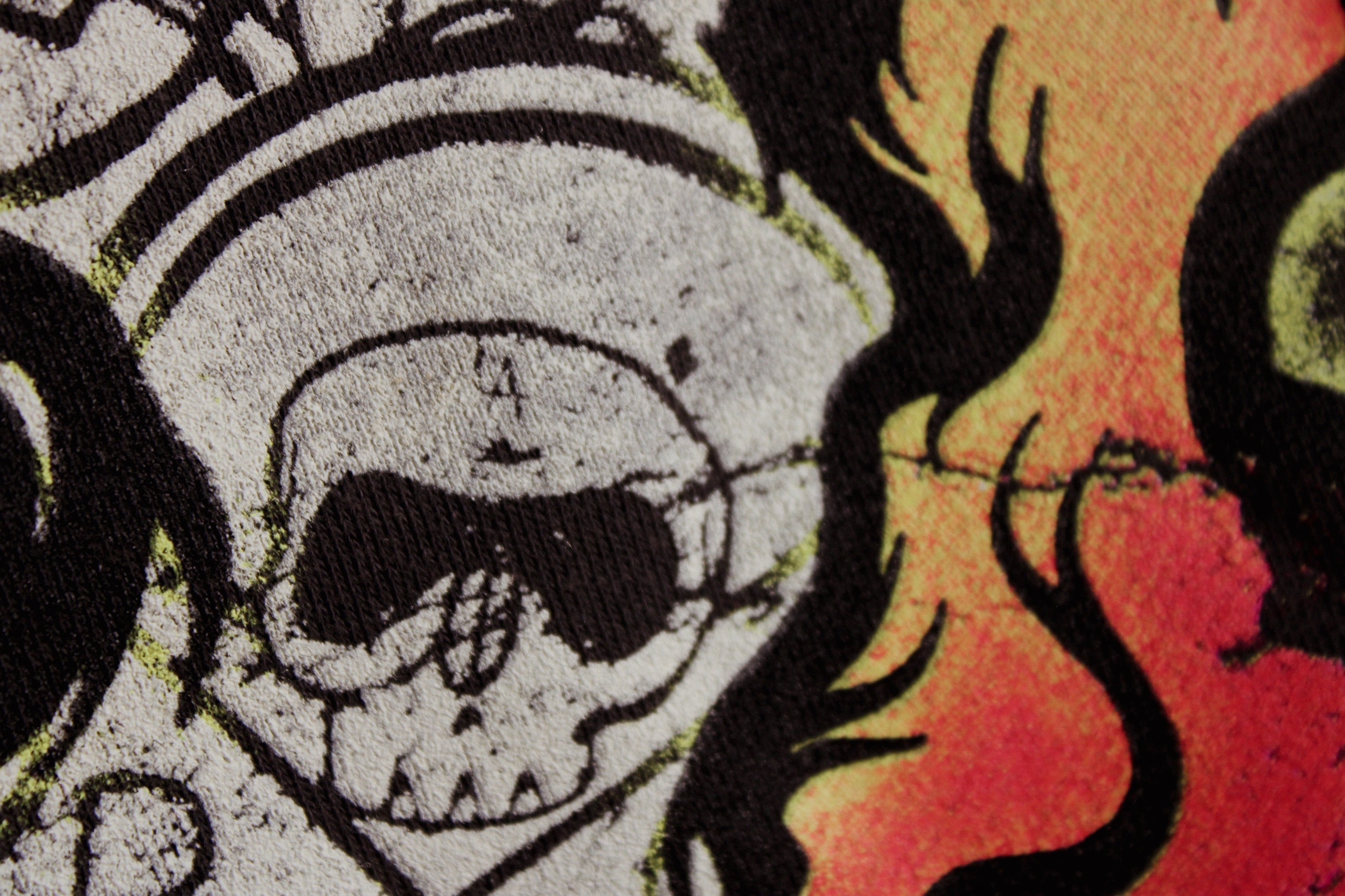 Pink Skull N Flames